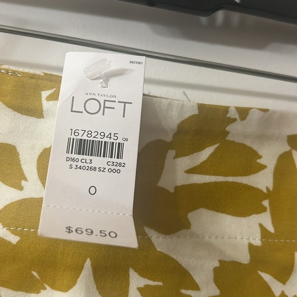 Ann Taylor Loft Gold Floral Skirt - Picture 2 of 6